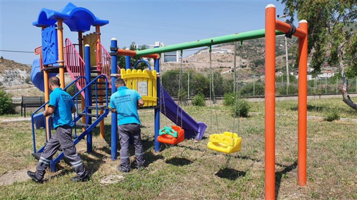Basketbol Sahamız ve Oyun Parkımızın Genel Onarımı Belediye Ekipleri Tarafından Yapıldı
